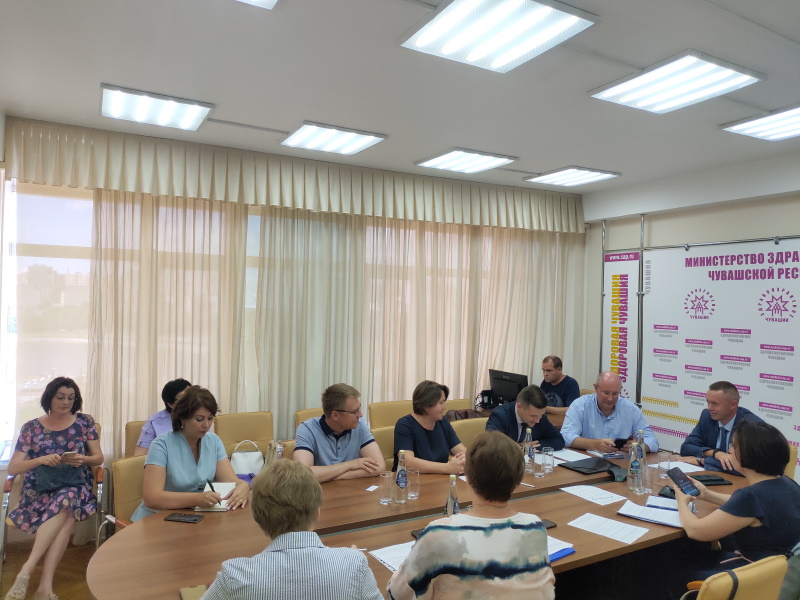 В Министерстве здравоохранения Чувашской Республики состоялось совещание по профилактике падений и переломов