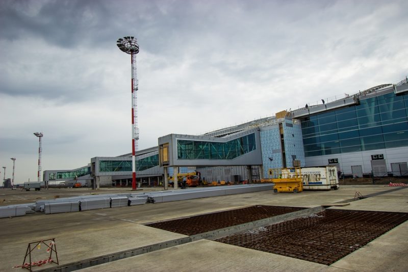 Девять телетрапов для терминала аэропорта Платов прибыли в Ростов